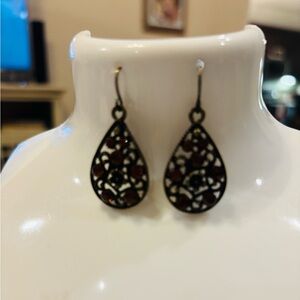 Elegant Teardrop Earrings with Red Accents